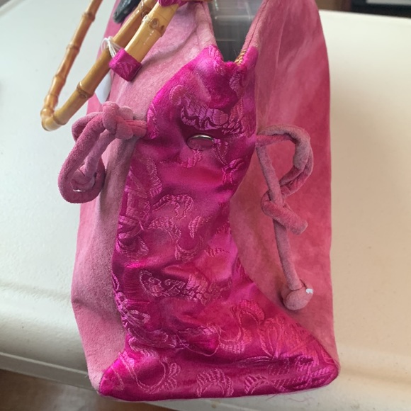 BEAUTIFUL SUEDE BAG PINK WITH METAL HEART - Picture 5 of 8